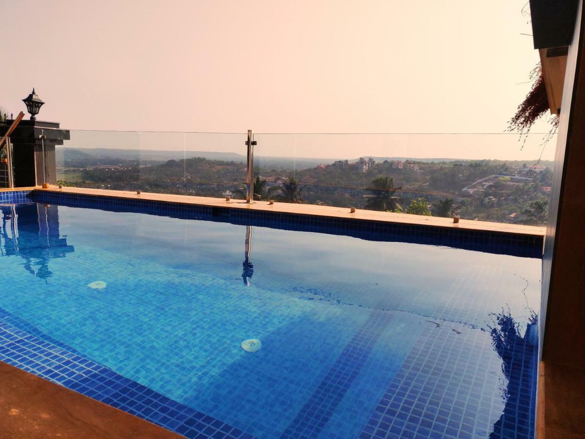 Hill Top Luxury Villa - 3 Bhk || Infinity Pool Mapusa Eksteriør bilde